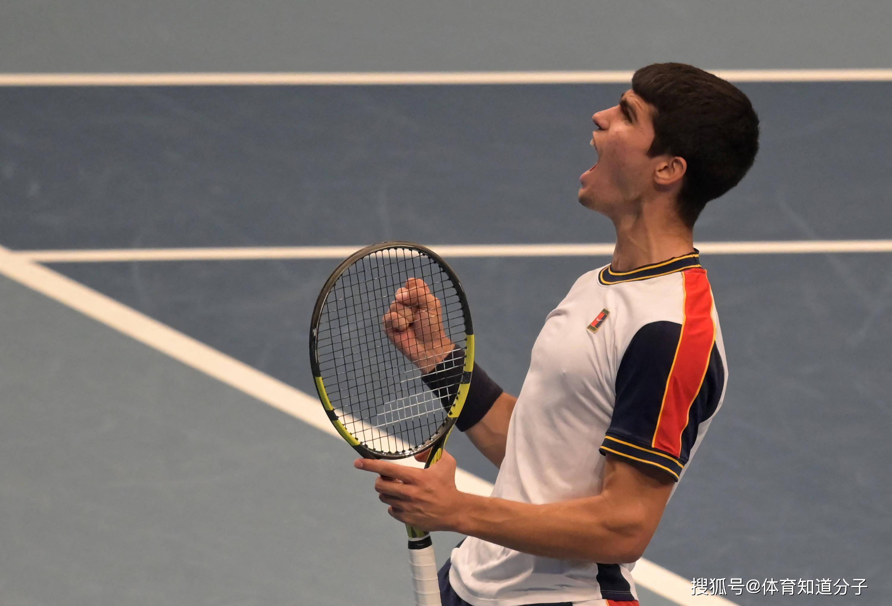 开云体育app-美国网球队险胜欧洲网球队,阿尔卡拉斯三分雨点燃全场