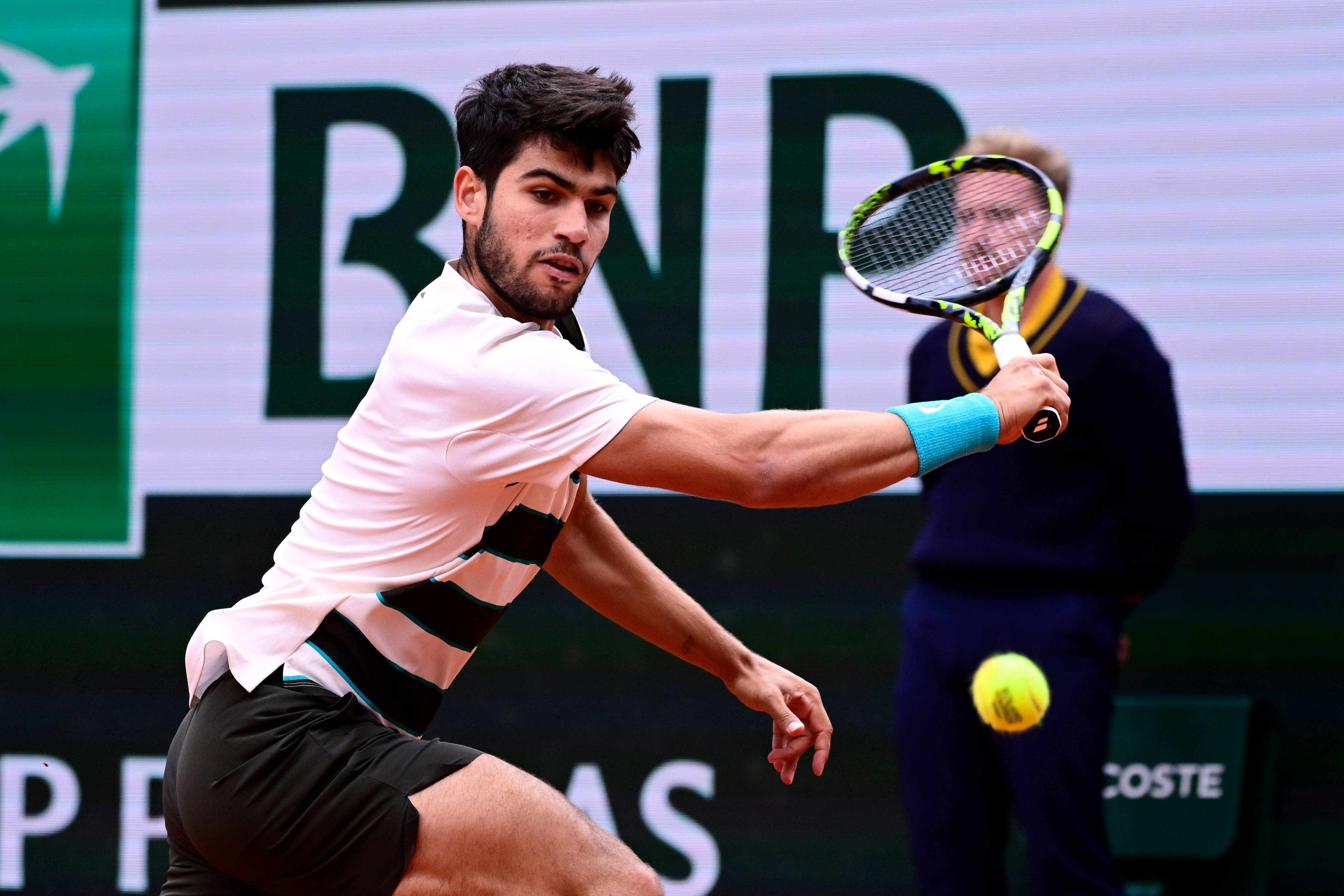 美国网球队险胜欧洲网球队,阿尔卡拉斯三分雨点燃全场 美国网球队险胜欧洲网球队,阿尔卡拉斯三分雨点燃全场