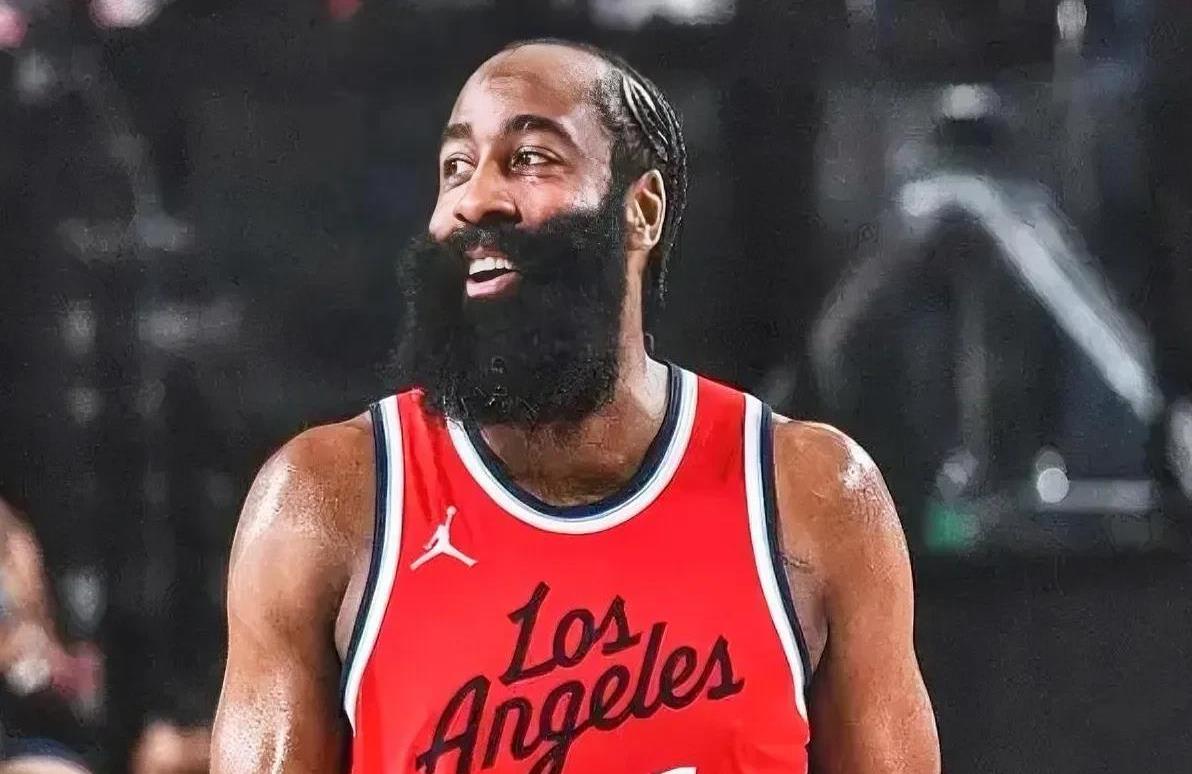 开云体育在线-爵士轻取湖人B队,米切尔惊艳世界