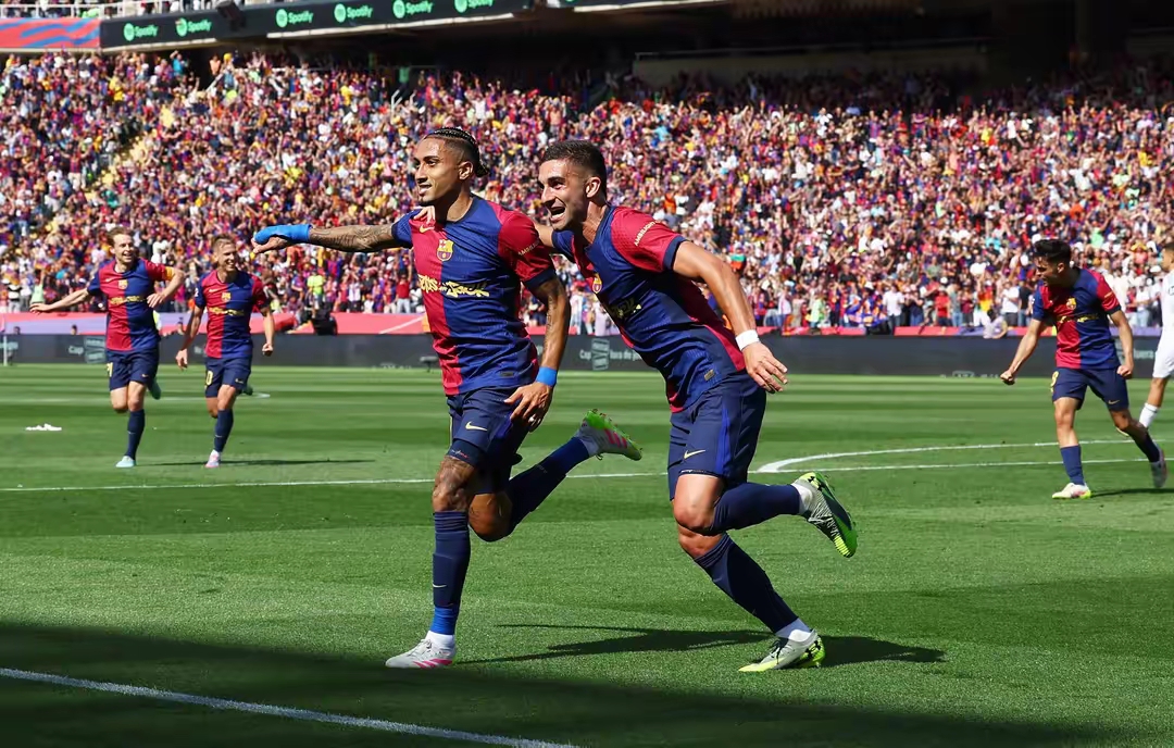 开云体育入口-秘鲁险胜皇马，范佩西制霸全场