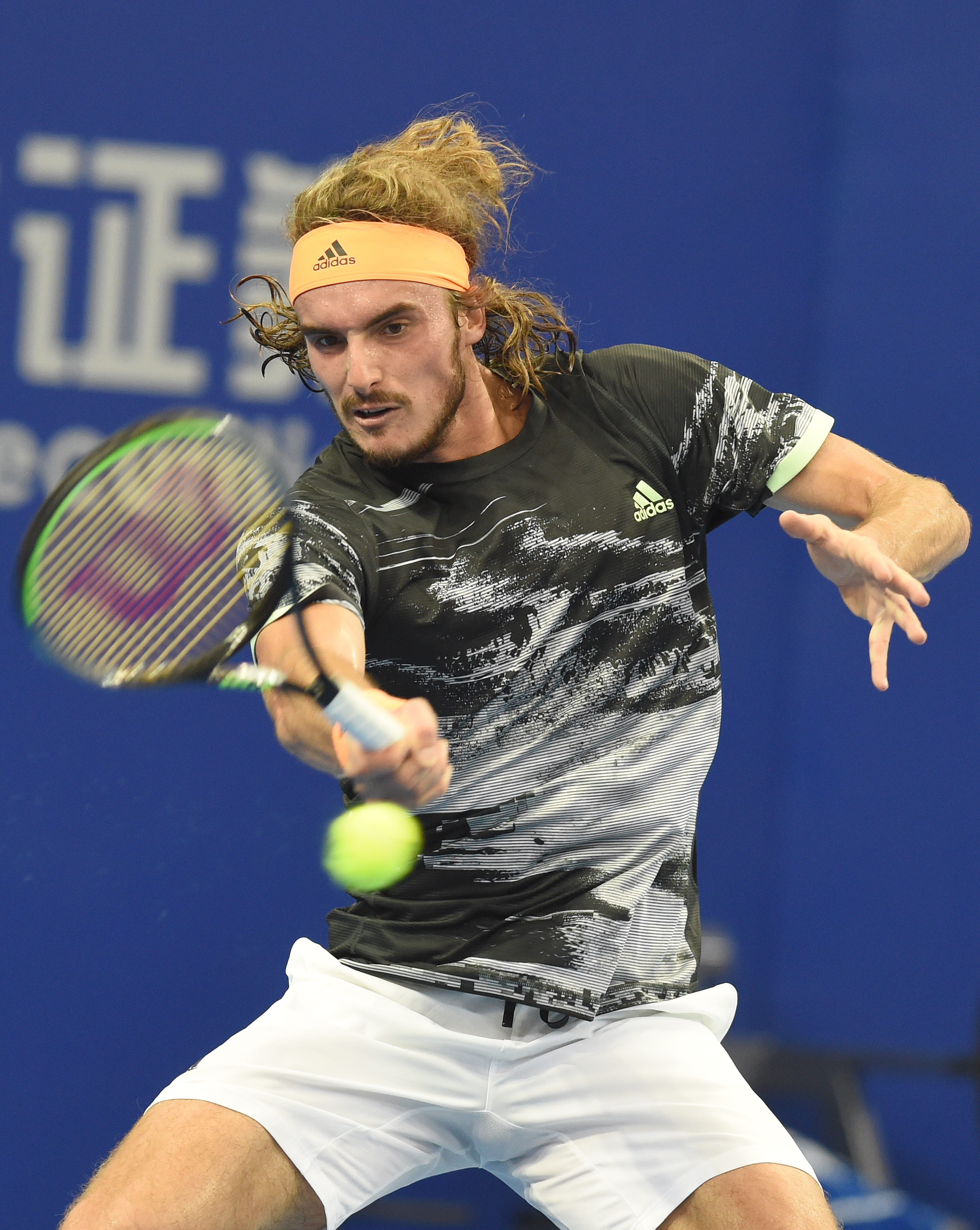 开云体育入口-法国网球队爆冷澳大利亚网球队,西西帕斯惊艳世界的简单介绍