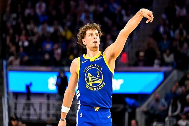 关于火箭队打出进攻狂潮,逆转比分领先对手大胜的信息 关于火箭队打出进攻狂潮,逆转比分领先对手大胜的信息