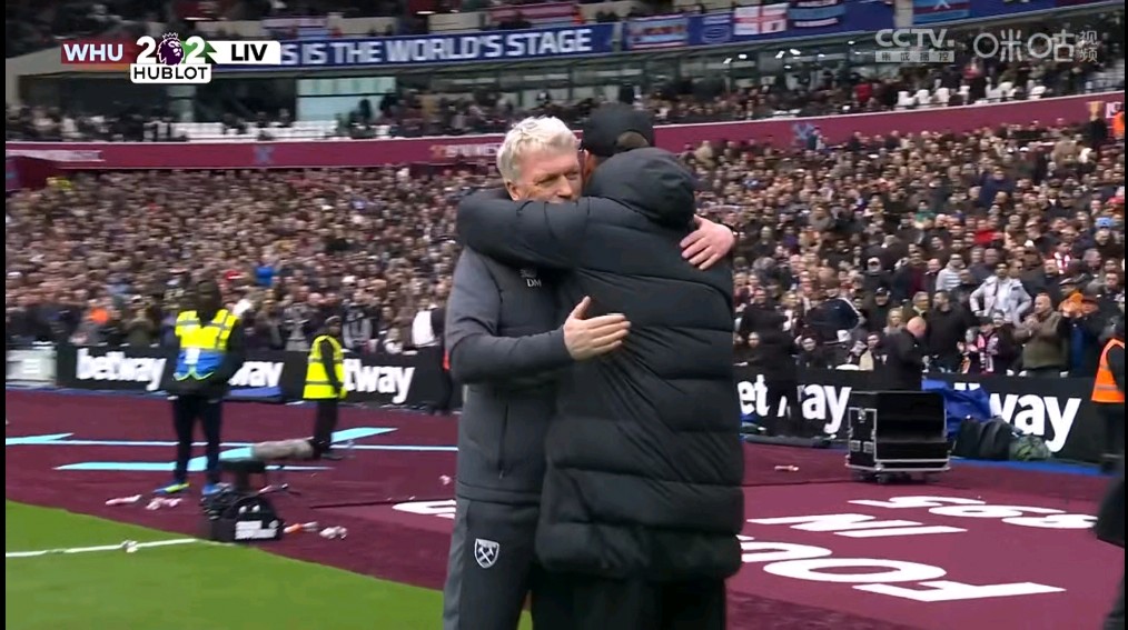 利物浦客场遭逢逼平,小组内竞争加剧的简单介绍 利物浦客场遭逢逼平,小组内竞争加剧的简单介绍