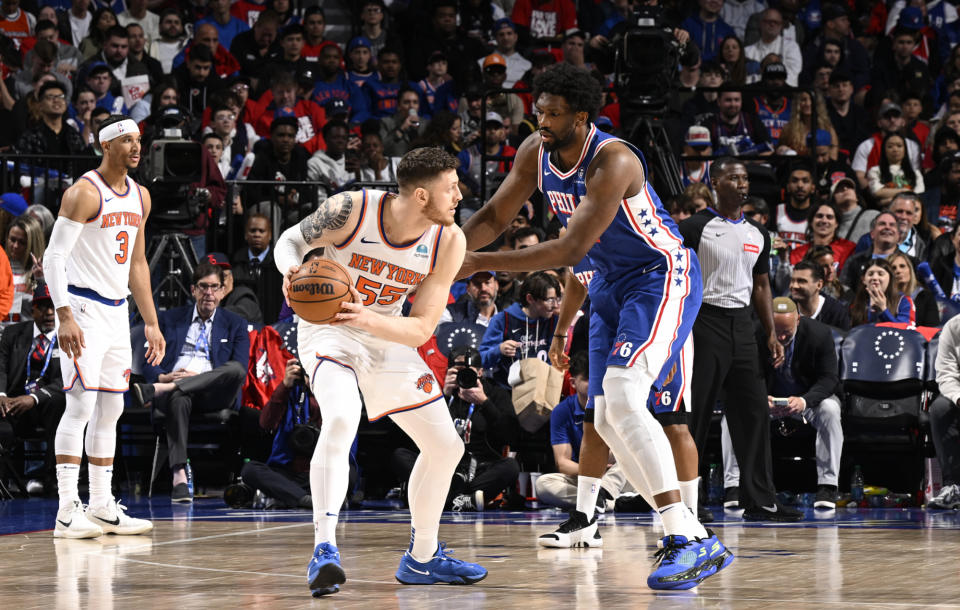 湖人逆转太阳,恩比德扛起全队的简单介绍 湖人逆转太阳,恩比德扛起全队的简单介绍