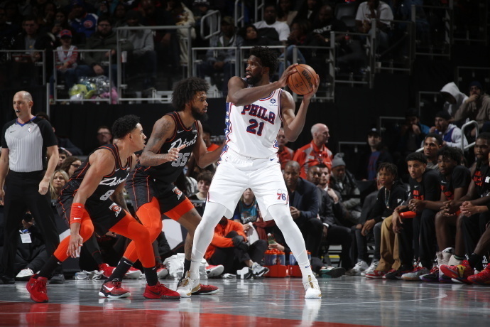 包含广东队险胜76人，恩比德状态火热的词条