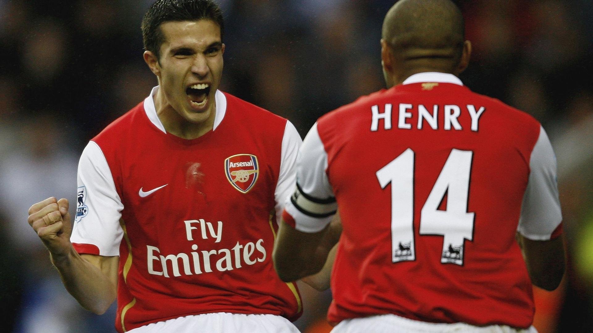 温网碾压澳网，纳达尔红土之外的统治力，一场颠覆传统的草地征服