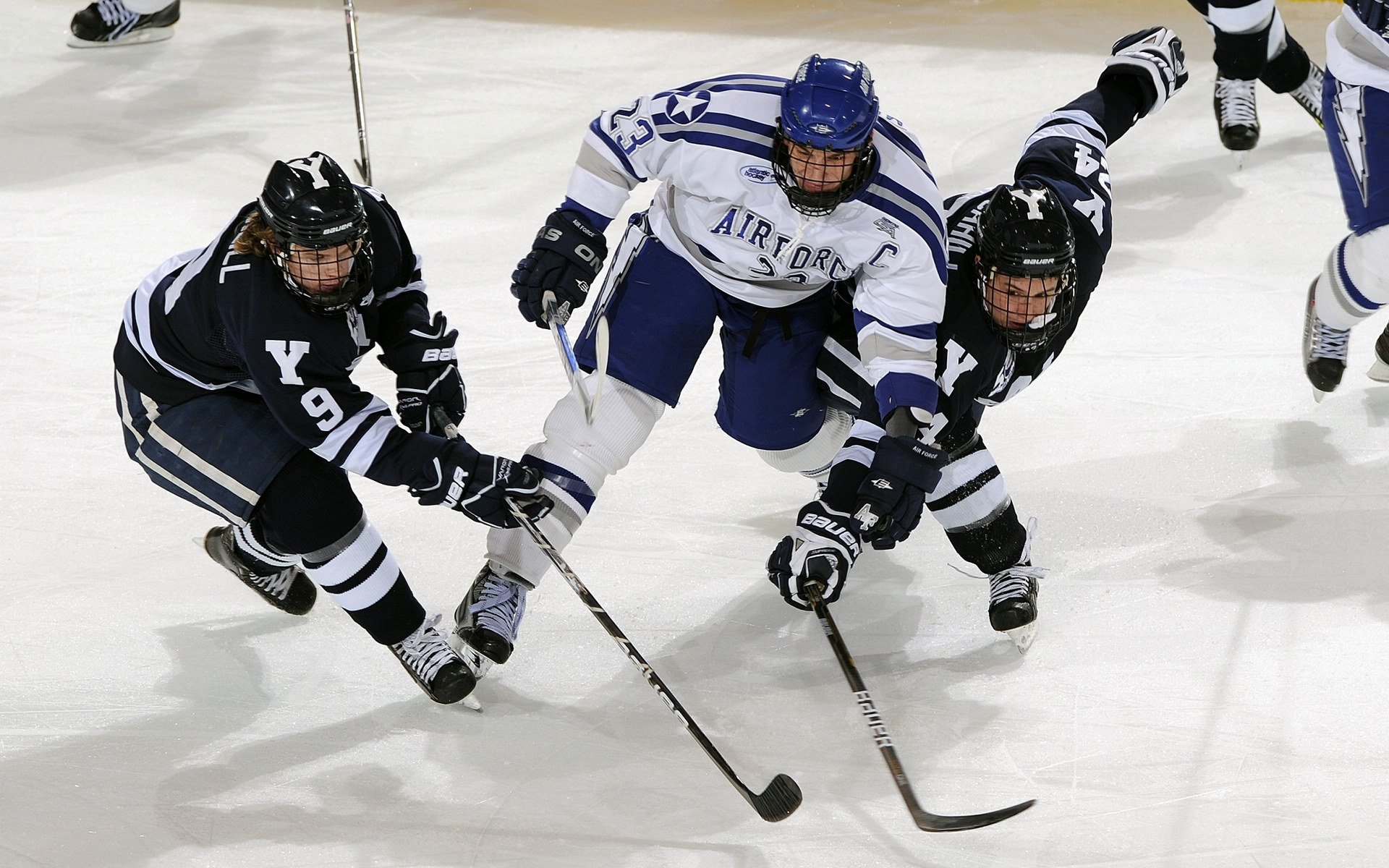联合杯鏖战美网，辛纳点燃赛场，新王加冕的火焰与回响